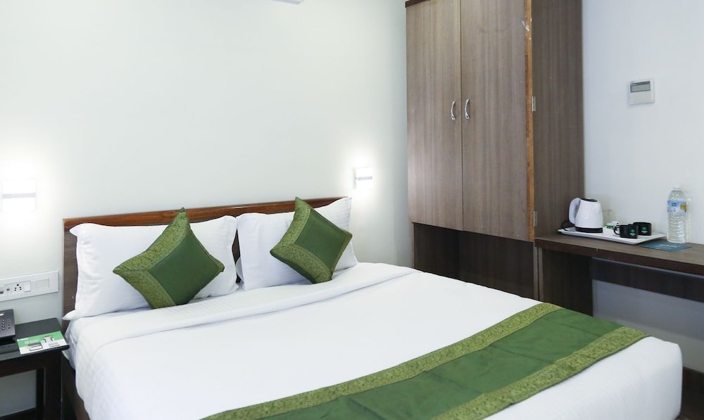 Фото Treebo Trend N Square