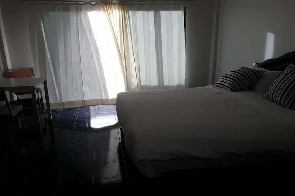 Фото Chinn House