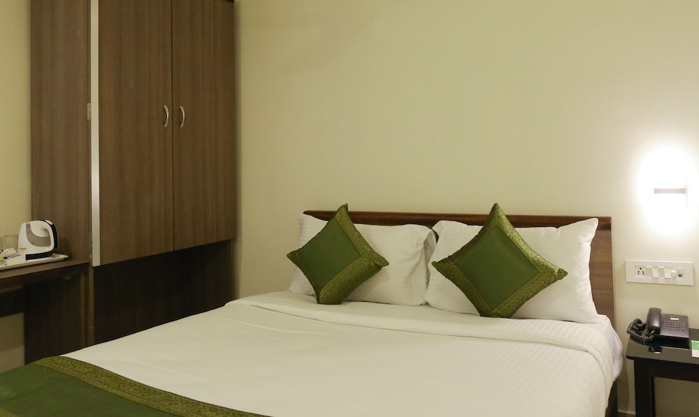 Фото Treebo Trend N Square