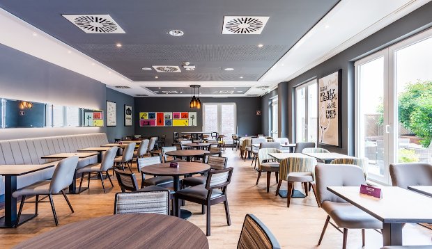 Фото Premier Inn Hamburg City Millerntor