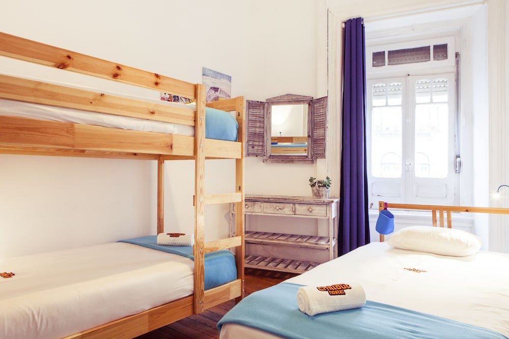 Фото Lisbon Chillout Hostel