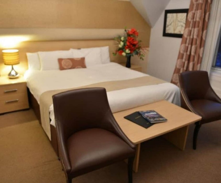 Фото Number 10 Hotel