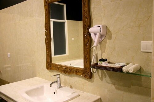 Гостиница Golden Guest Hotel Dawei в Тавое