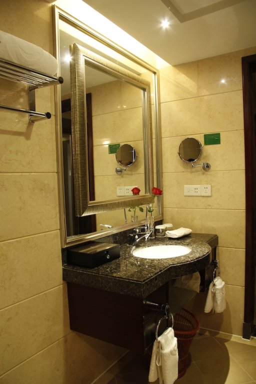 Фото Royal Marina Plaza