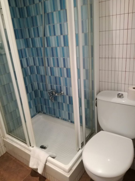 Фото Hostal Lesseps