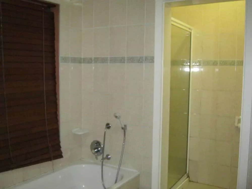 Фото The Hideaway Hotel