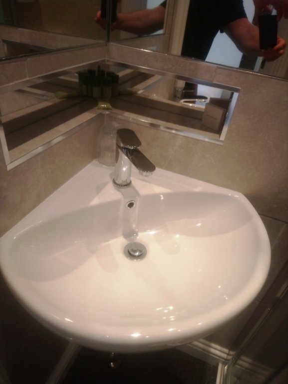 Фото The Windsor Hotel