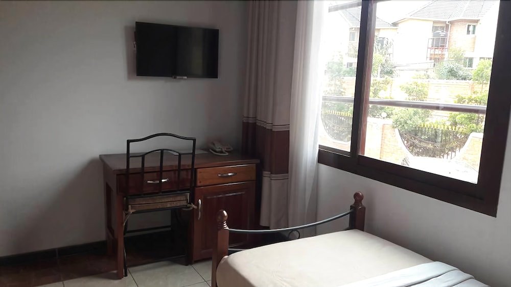 Фото World House Gisozi Hotel