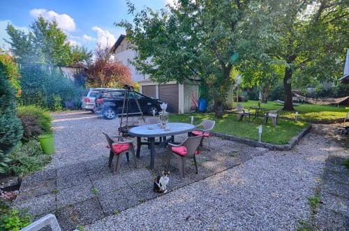 Фото Family Guesthouse GreenSLO