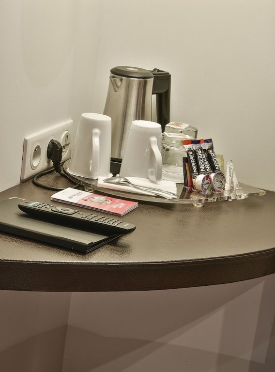 Фото Hotel Star Champs Elysées