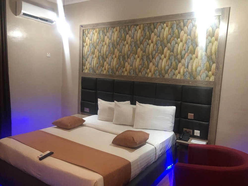 Фото Mayors & Diplomat Suite Gra