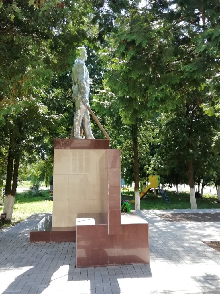 Monument, memorial Братская могила советских воинов, павших в годы Великой Отечественной войны, Kursk Oblast, photo