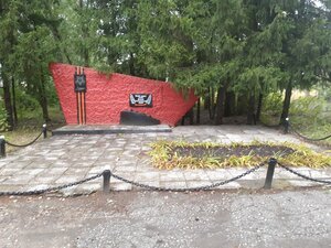 Павшим воинам Великой Отечественной войны 1941-1945 гг. (Penza Region, Serdobskiy rayon, Peschanskiy selsovet, naselyonny punkt Tsentralnaya Usadba sovkhoza Nadezhdinskiy) ، نصب تذكاري للحرب، مقبرة جماعية