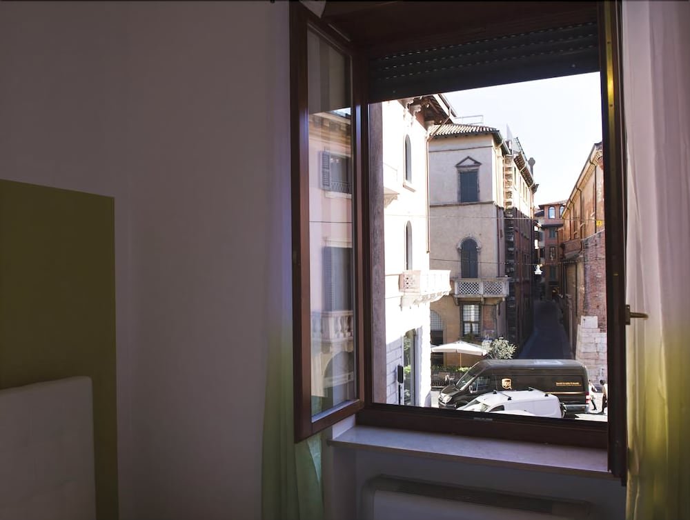 Фото Rentroom Verona Italianflat