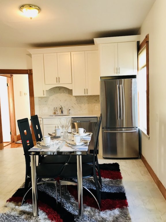 Фото Boston Lodge and Suites