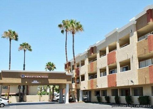 Гостиница Comfort Inn & Suites Huntington Beach в Хантингтон-Бич