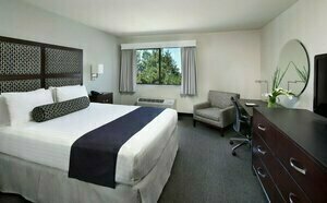 Гостиница Maple Tree Inn в Саннивейле