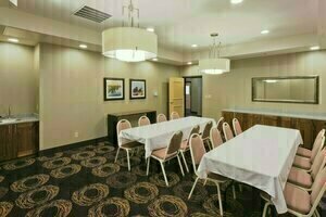 Гостиница La Quinta Inn & Suites by Wyndham Butte