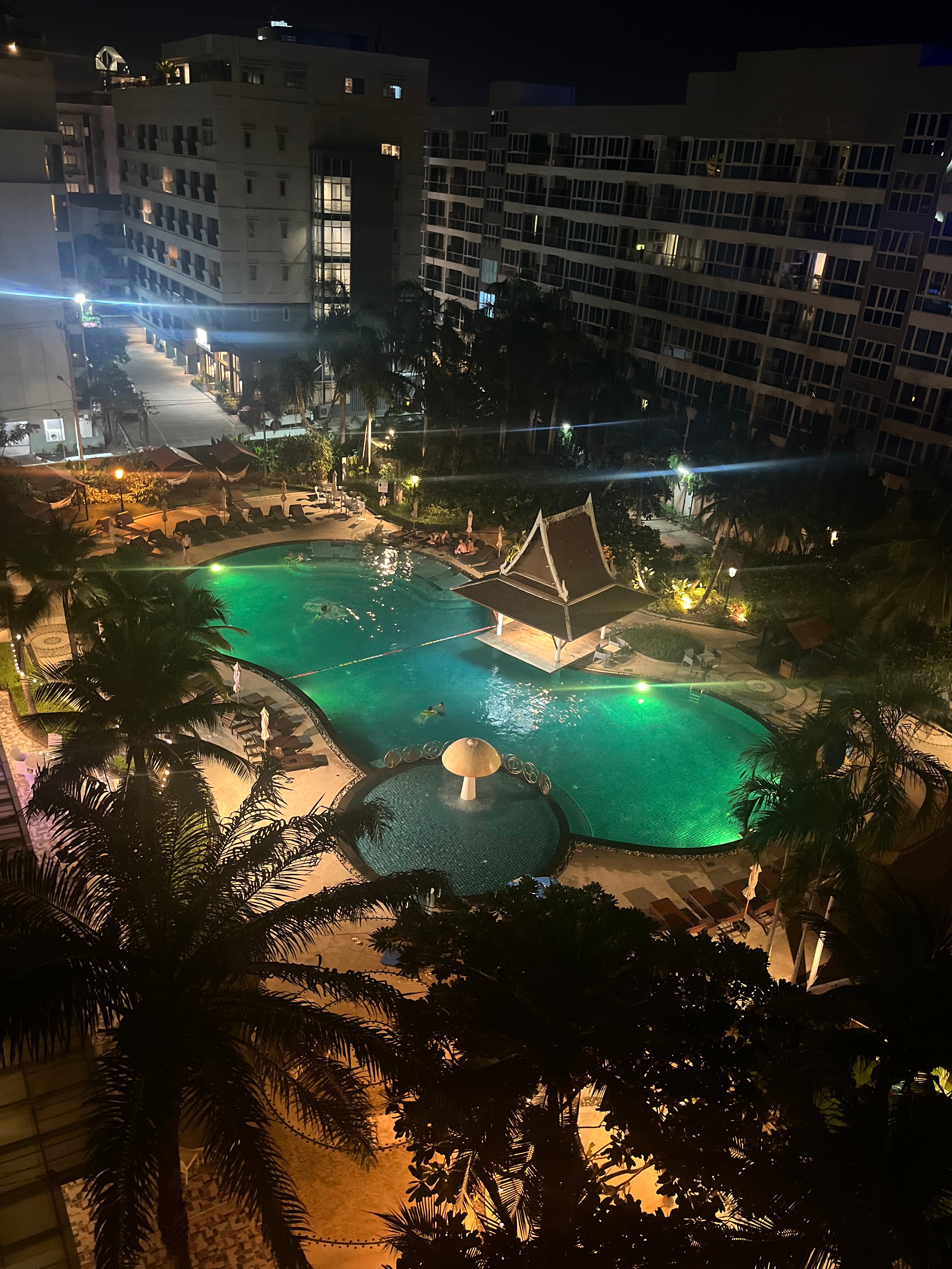 Heeton Concept Hotel Pattaya by Compass Hospitality - 6