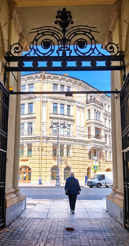 Демократ на Невском 107б — фото 40