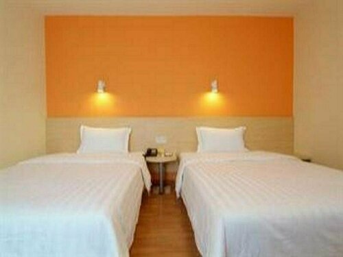 Гостиница 7 Days Inn Kunming Wujing Road в Куньмине