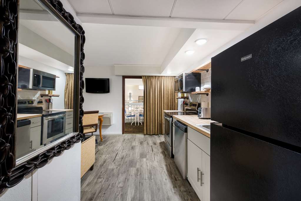 Фото Revel Hotel Minot, SureStay Collection by Best Western