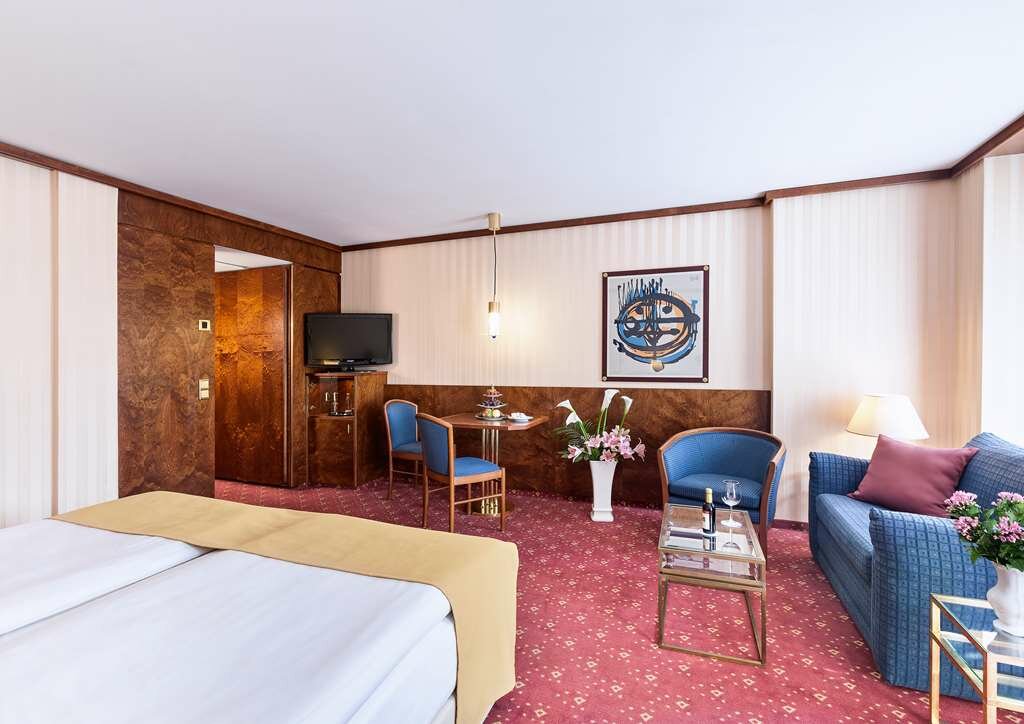Фото Best Western Premier Grand Hotel Russischer Hof