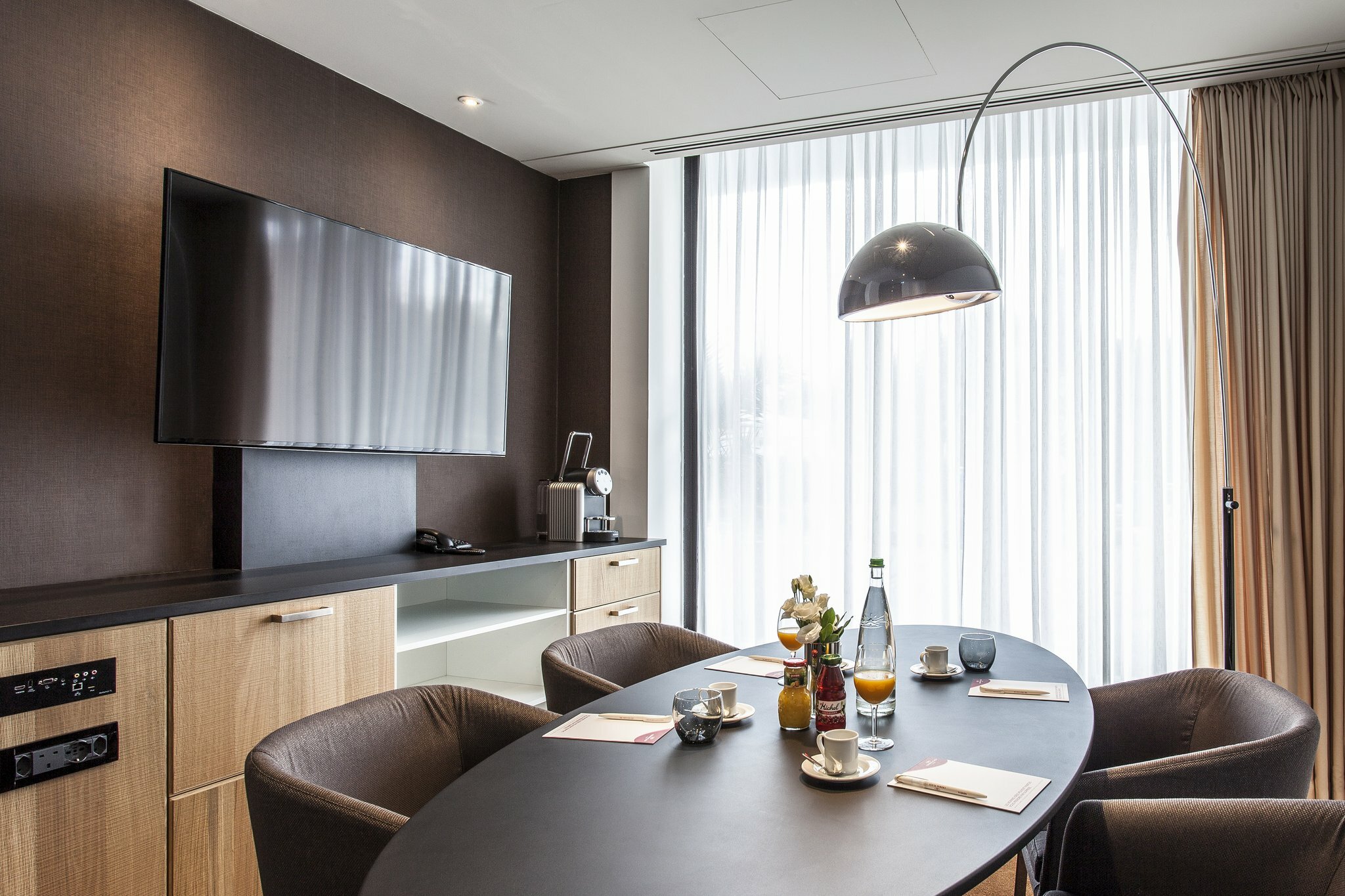 Фото Crowne Plaza Geneva by IHG