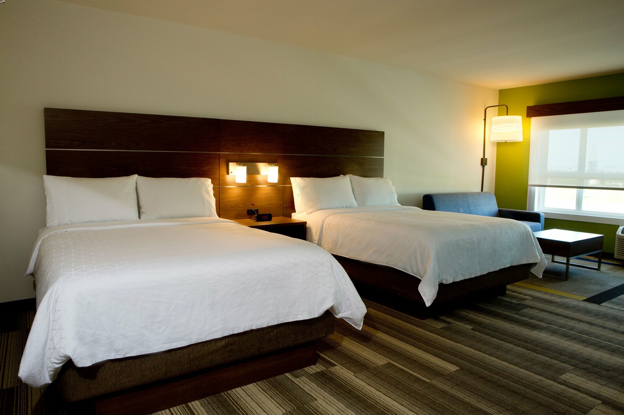 Фото Holiday Inn Express & Suites Edmonton Sw - Windermere, an Ihg Hotel