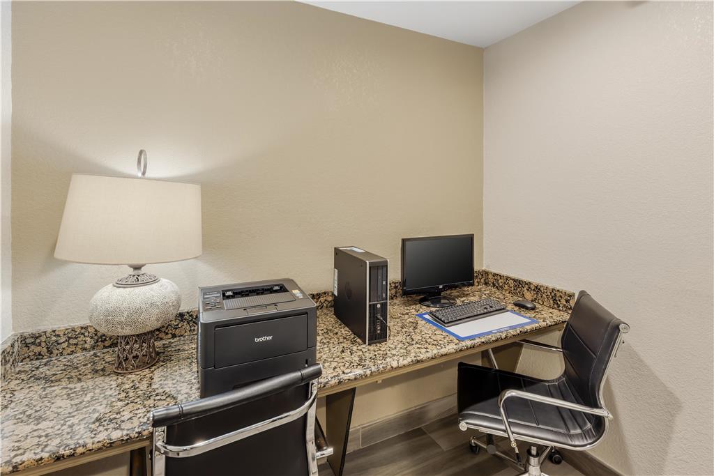 Фото Best Western Alamo Suites