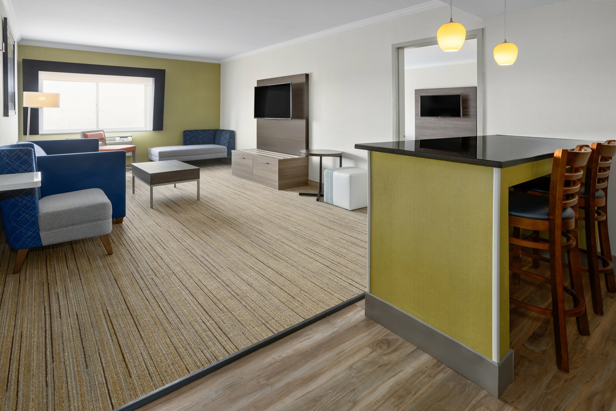 Фото Holiday Inn Express Stony Brook, an Ihg Hotel