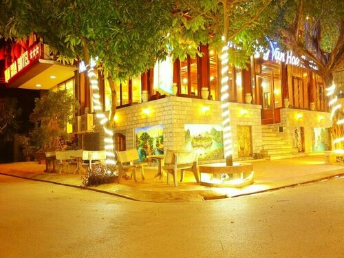 Гостиница Van Hoa Ninh Binh Hotel в Ниньбине
