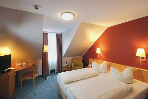 Гостиница Hotel und Restaurant Eurohof в Мёрсе