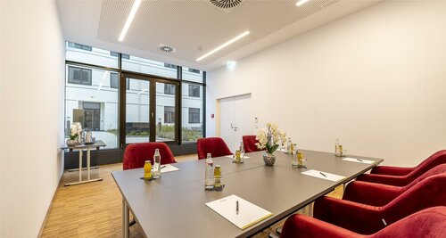 Гостиница Plaza Inn Wiener Neustadt, Bw Signature Collection в Винер-Нойштадте