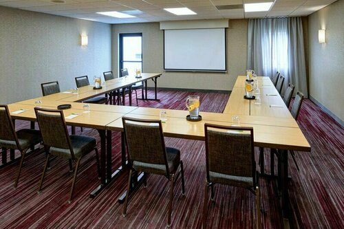 Гостиница Sonesta Select Indianapolis Carmel в Кармеле