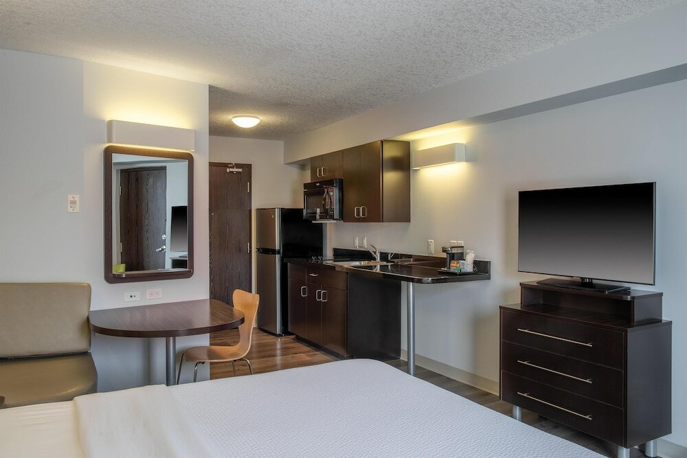 Фото Motel 6 Airdrie, Ab