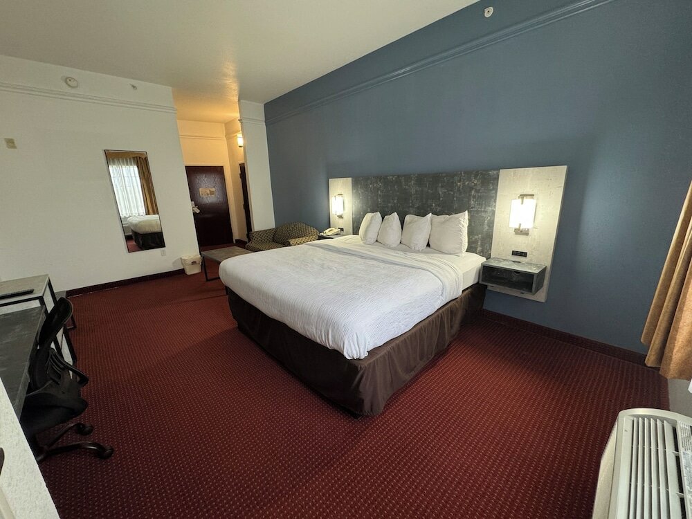 Фото FairBridge Inn & Suites Cleburne