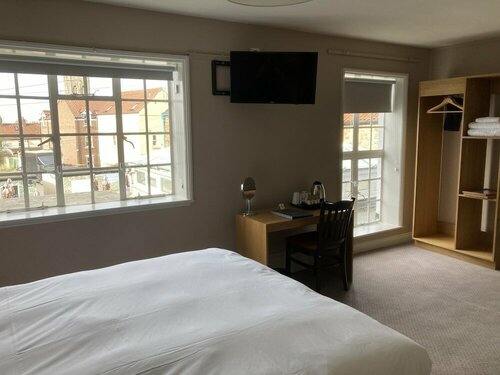 Гостиница The Market House Inn в Гластонбери