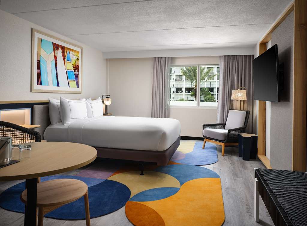 Фото Hilton Garden Inn Cocoa Beach Oceanfront