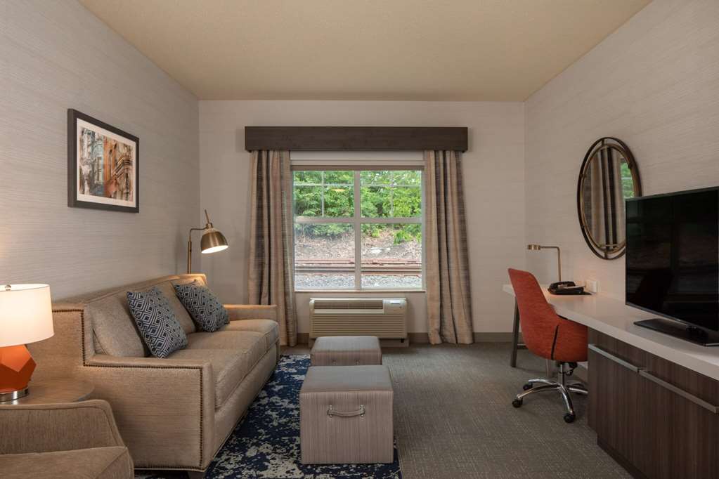 Фото Hilton Garden Inn Freeport Downtown