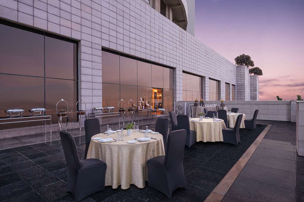 Фото Radisson Blu Hotel, New Delhi Dwarka