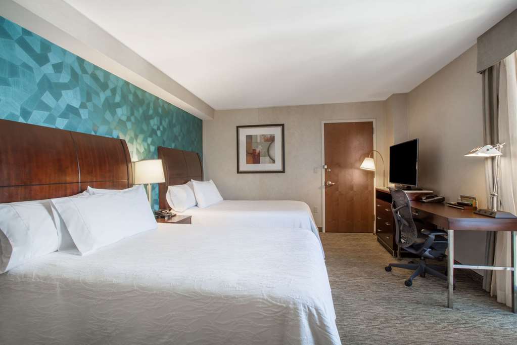 Фото Hilton Garden Inn New York/West 35 Street