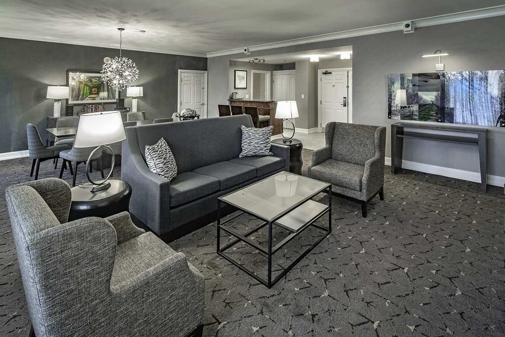 Фото DoubleTree by Hilton Hotel Modesto