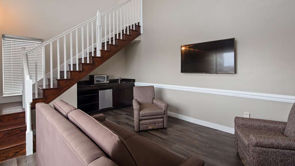 Фото Best Western Plus Coastline Inn
