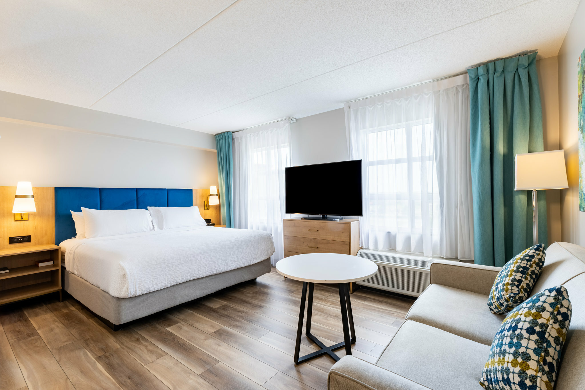 Фото Staybridge Suites London