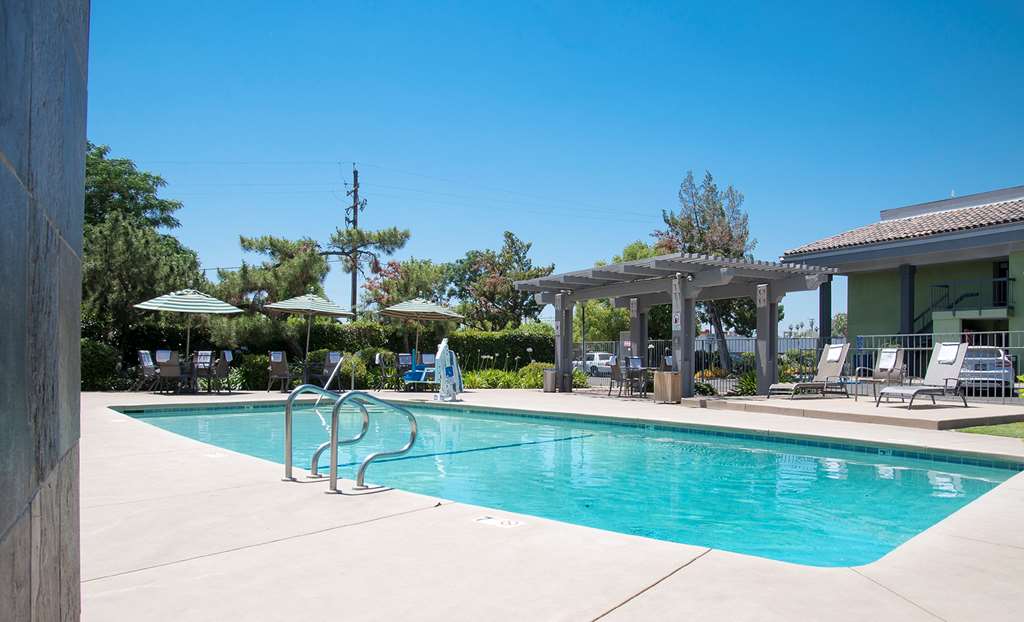 Фото Best Western Village Inn