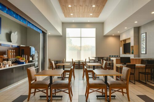Гостиница Holiday Inn Express West Sacramento, an Ihg Hotel в Вест Сакраменто