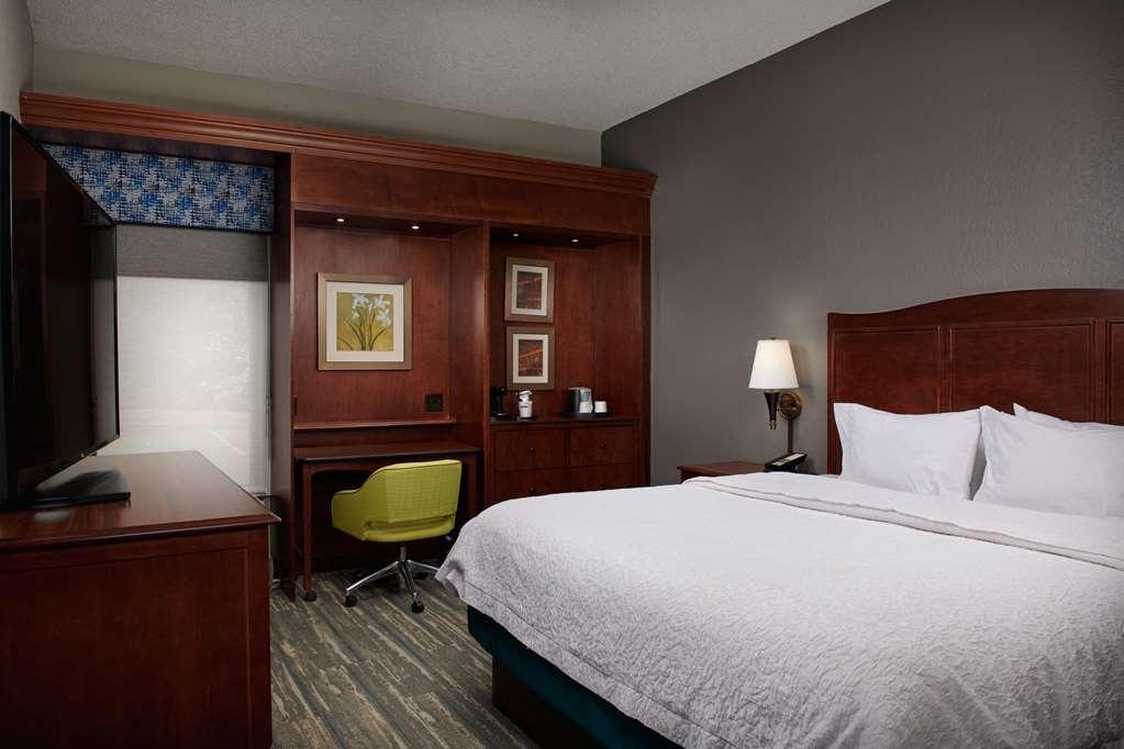 Фото Hampton Inn Atlanta Nw Cumberland