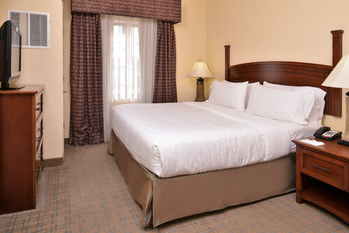 Гостиница Staybridge Suites Oklahoma City Airport by Ihg в Муре