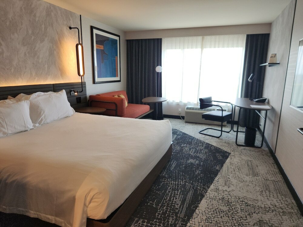 Фото Novotel Toronto Vaughan Centre